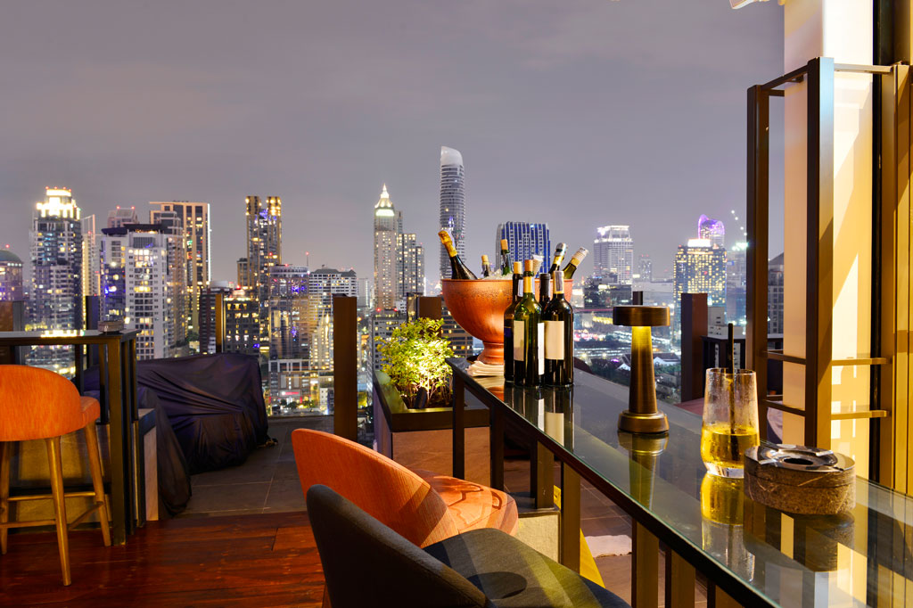 3. Rooftop Bar - PASSA HOTEL BANGKOK